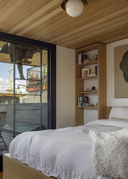 Inside a Houseboat That Feels Like a Home