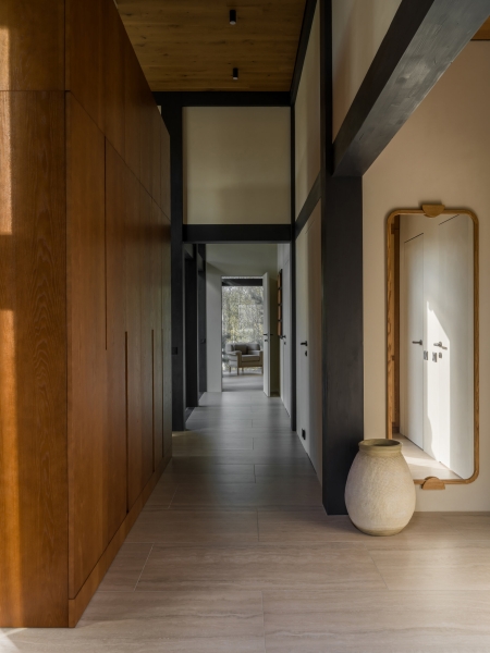 Inside a Japandi-Inspired Home That Balances Nature, Texture, and Light