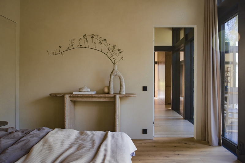 Inside a Japandi-Inspired Home That Balances Nature, Texture, and Light