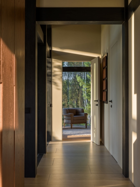 Inside a Japandi-Inspired Home That Balances Nature, Texture, and Light