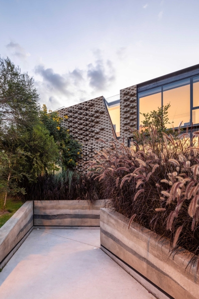 Inside the Home with the Most Unusual Brickwork You’ve Ever Seen