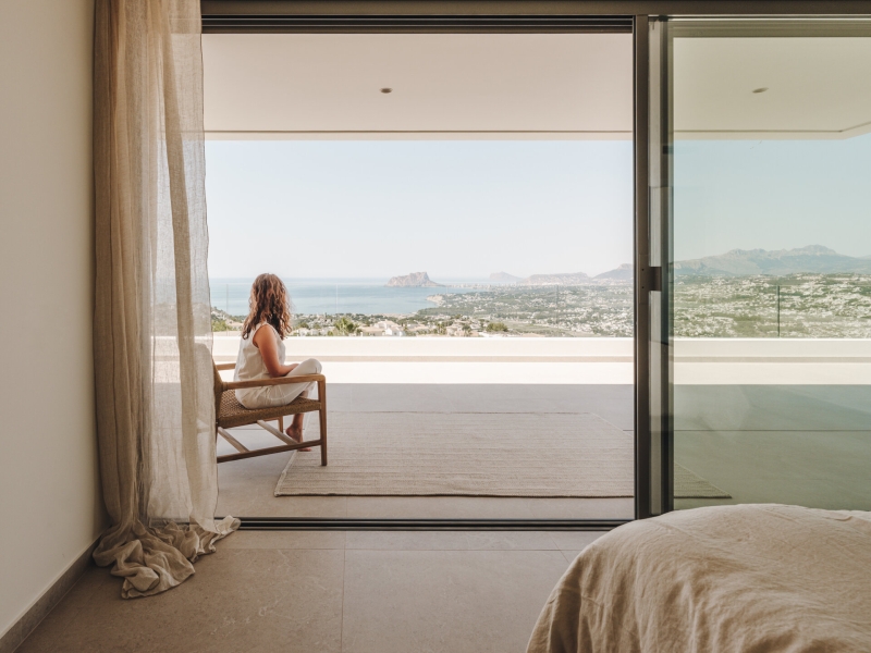 The Clean Crisp Design of This Home Is Pure Zen