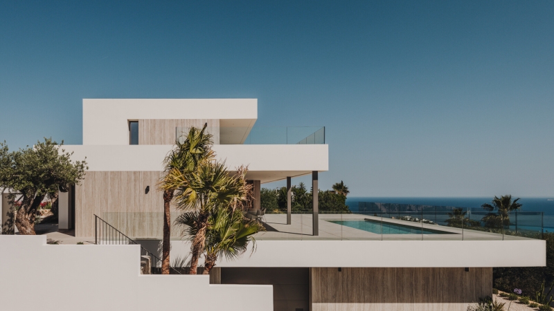 The Clean Crisp Design of This Home Is Pure Zen