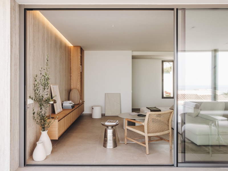 The Clean Crisp Design of This Home Is Pure Zen