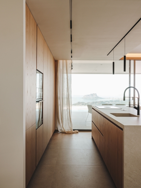 The Clean Crisp Design of This Home Is Pure Zen