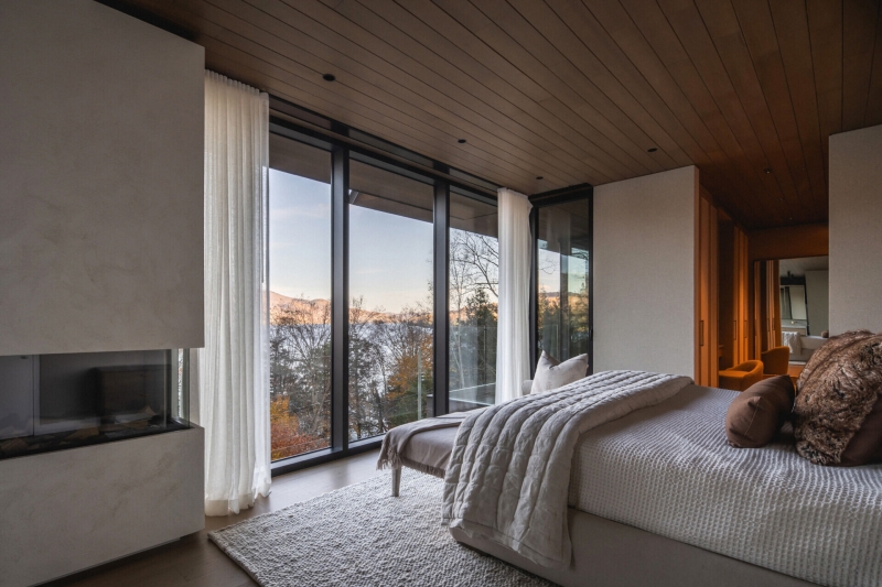 The Stunning Cliffside Home That Makes You Feel Like You’re Living in the Trees