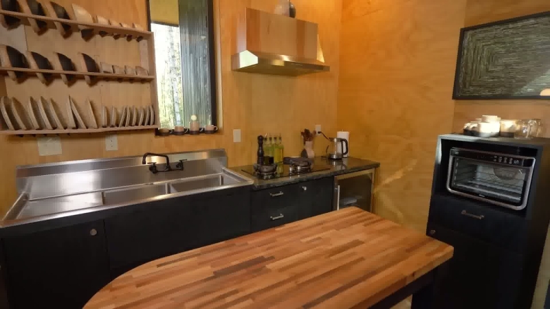 This Artist’s Treehouse Is Changing How We See Tiny Homes