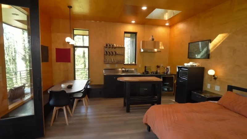 This Artist’s Treehouse Is Changing How We See Tiny Homes