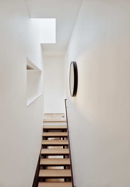This Elevated Home Proves That Steep Sites Can Be Beautiful Ones