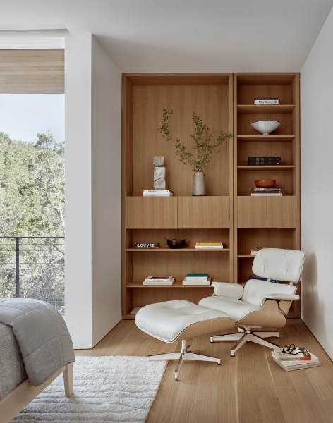 This Elevated Home Proves That Steep Sites Can Be Beautiful Ones