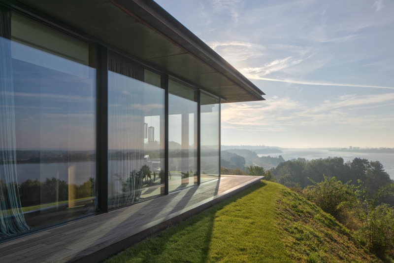 This Home’s Roof Is a Garden, and That’s Just the Beginning
