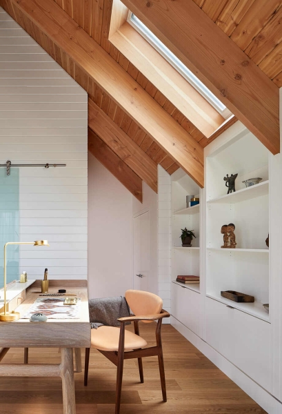 This Modern Farmhouse Reimagines the Classic Longhouse Layout