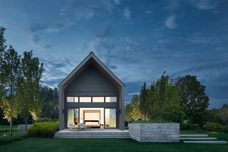 This Modern Farmhouse Reimagines the Classic Longhouse Layout