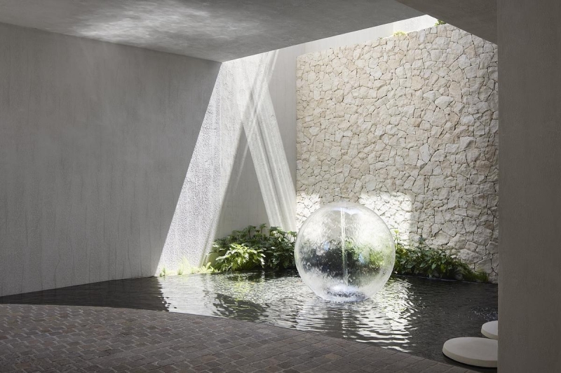 This Sculptural Home Turns Minimalism Into a Statement