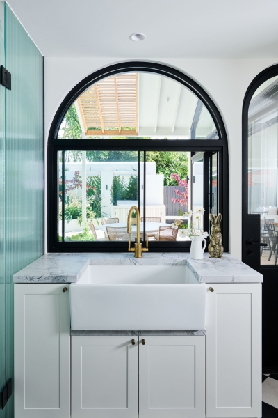 Vaulted Ceilings and Garden Views Make This Home a True Sanctuary