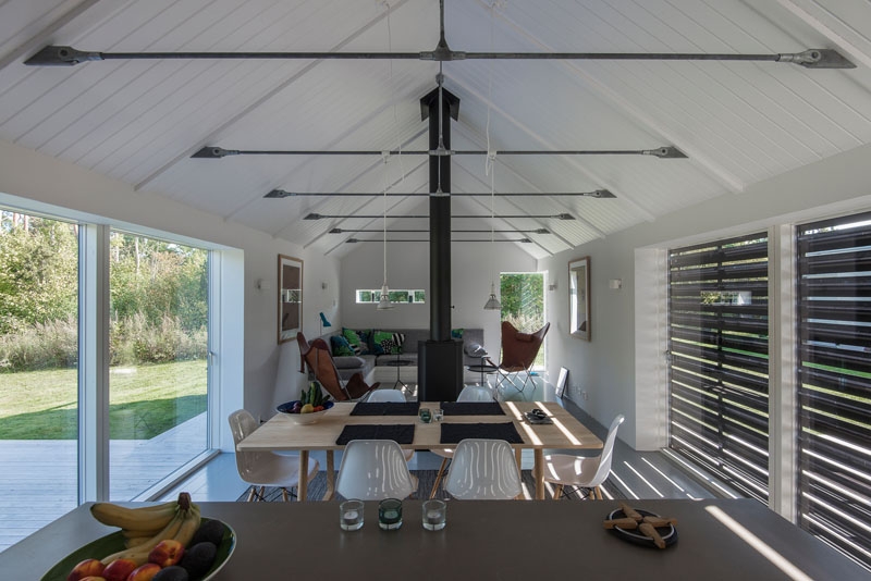 A Barn-Inspired Home Built from Prefabricated Concrete Elements
