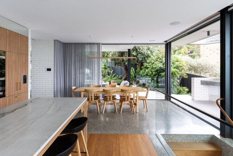 A Coastal Dream Home That Appears to Hover Above the Landscape