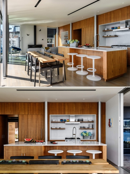 A Floating Home That Blurs Indoor and Outdoor Living