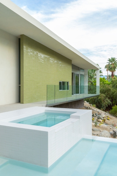 A Home That Balances Sleek Modernism With Mid-Century Palm Springs Flair
