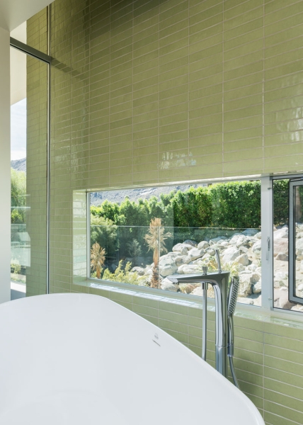 A Home That Balances Sleek Modernism With Mid-Century Palm Springs Flair