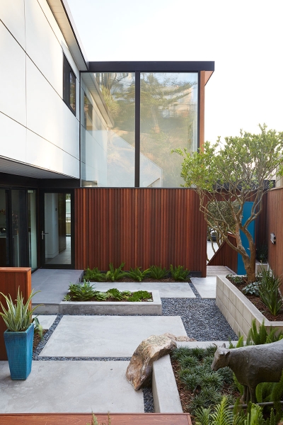 A Mid-Century Modern Eichler Home Updated for Today’s Lifestyle