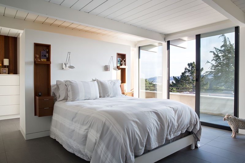 A Mid-Century Modern Eichler Home Updated for Today’s Lifestyle