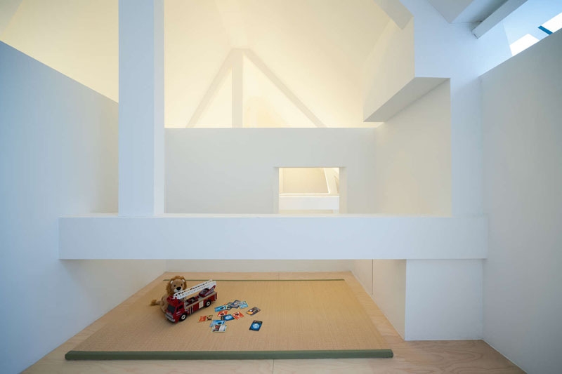 A Sunken Kitchen and Lofted Play Area Reinvented This Apartment