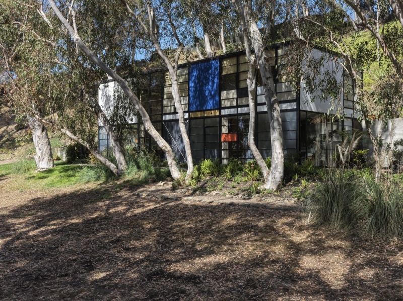 Following Restoration, Eames House Reopens to the Public with Enhanced Access
