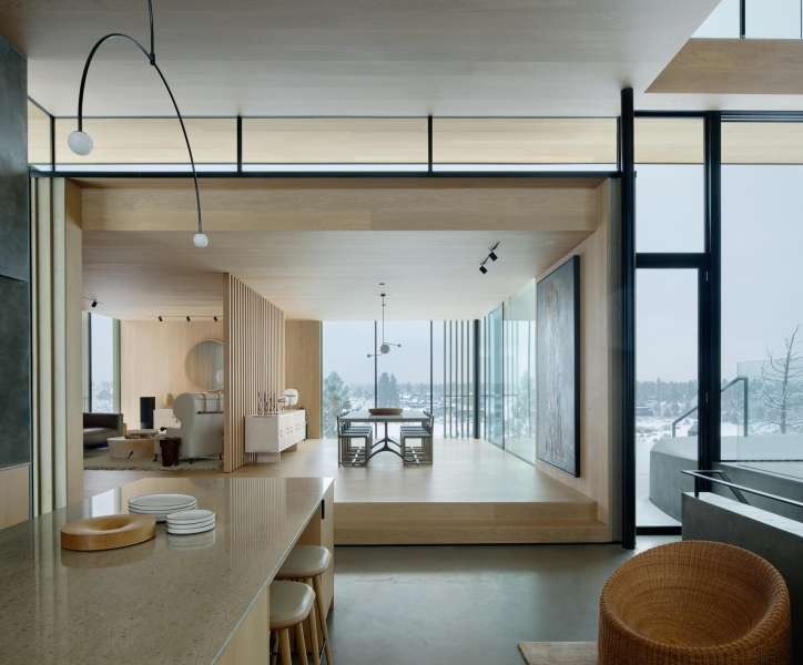 Inside a Striking Home Framed by Floor-to-Ceiling Glass Walls