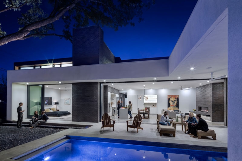 Inside a Texas Home Designed for Effortless Indoor-Outdoor Entertaining