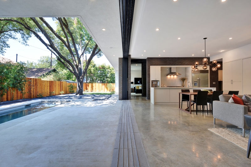 Inside a Texas Home Designed for Effortless Indoor-Outdoor Entertaining