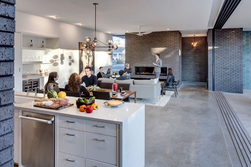 Inside a Texas Home Designed for Effortless Indoor-Outdoor Entertaining