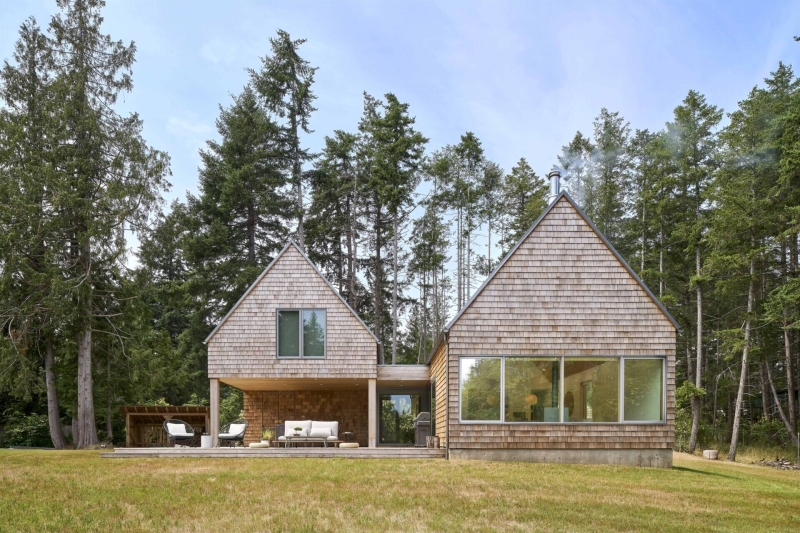 This Forest Cabin Feels Like a Hidden Hideaway