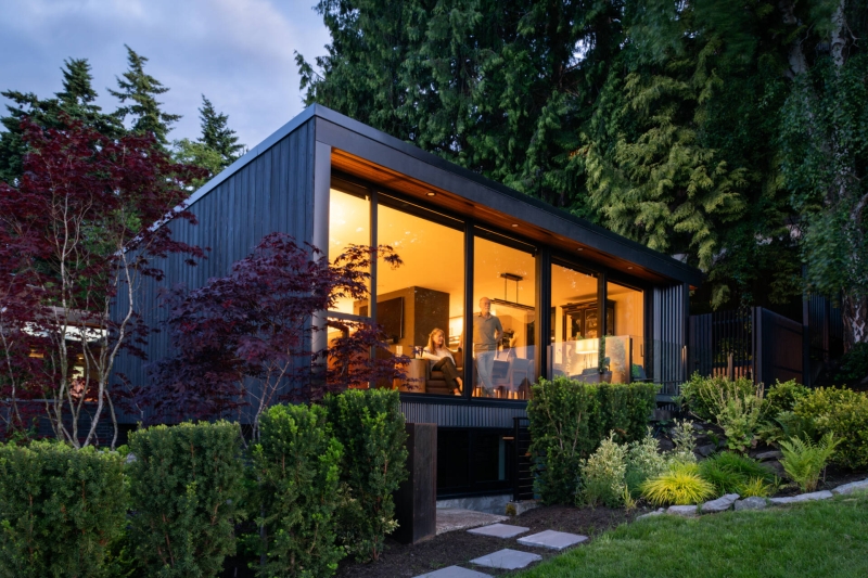 This Mid-Century Modern Home Renovation Re-imagines a 1959 Classic