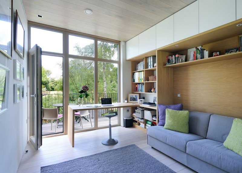 This mobile home doesn’t look like a mobile home at all