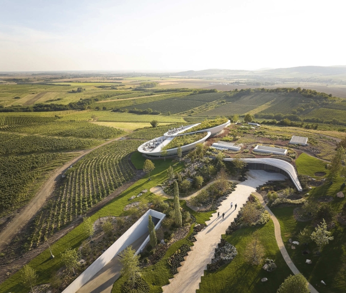 This Winery is a Stunning Blend of Architecture and Vineyards