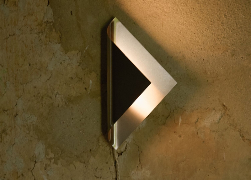To design is to tell stories: the Ferro collection is a tale of contrasts and mystery