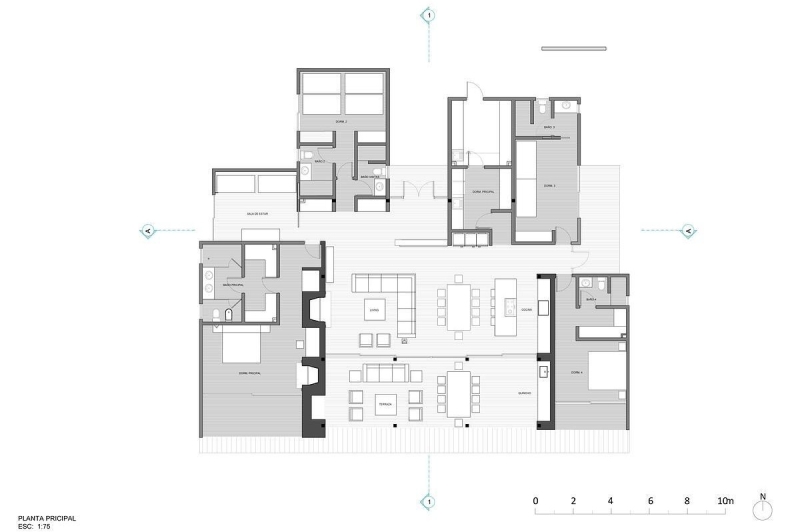 A Coastal House That Opens North to the Sea