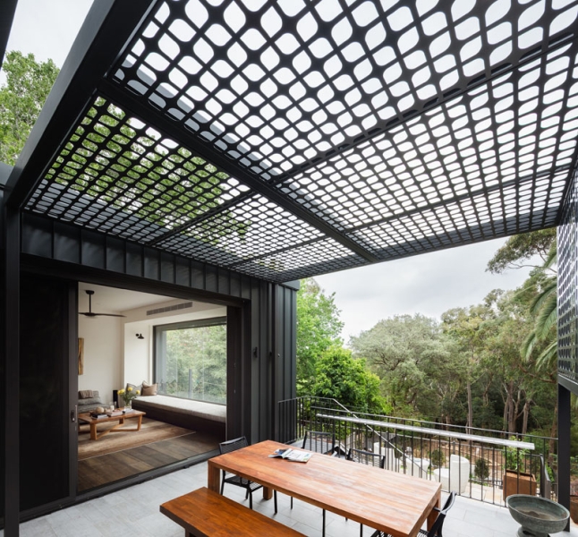 A home built to resist bushfires, but comfortable enough for everyday life