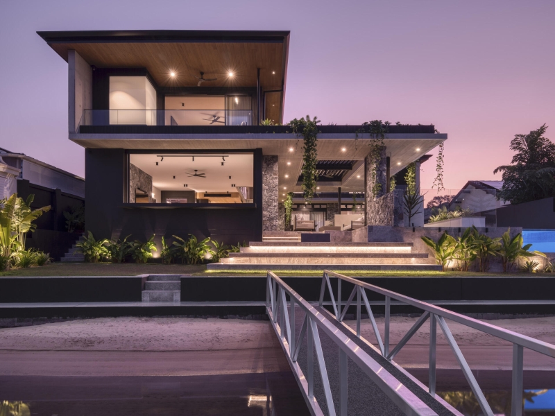 A Home That Breathes: Where Sun, Shade, and Greenery Meet