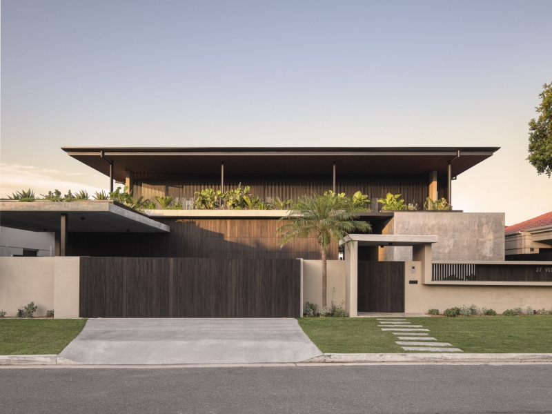 A Home That Breathes: Where Sun, Shade, and Greenery Meet