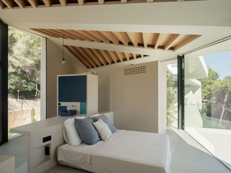 A Home That Unfolds Like a Sheet of Paper