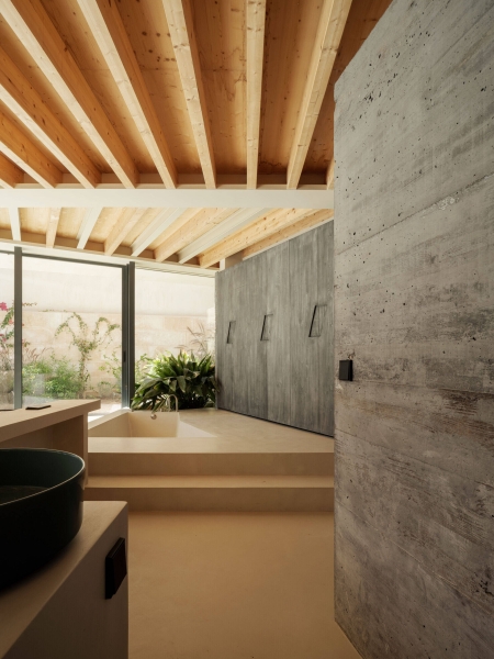 A Home That Unfolds Like a Sheet of Paper