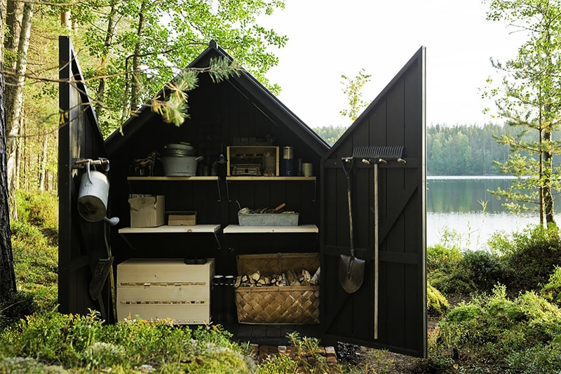 A Modular Greenhouse Where You Can Grow Plants and Rest