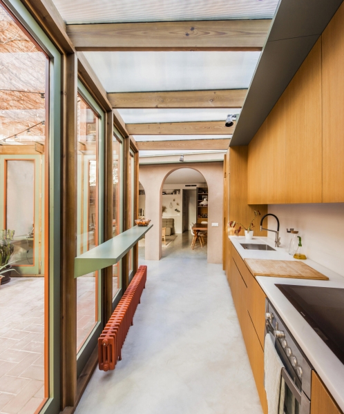 A sunlit kitchen addition that blurs indoors and outdoors