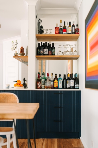 How a plain developer kitchen became a colorful family hub