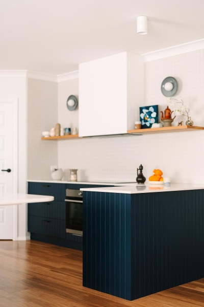 How a plain developer kitchen became a colorful family hub