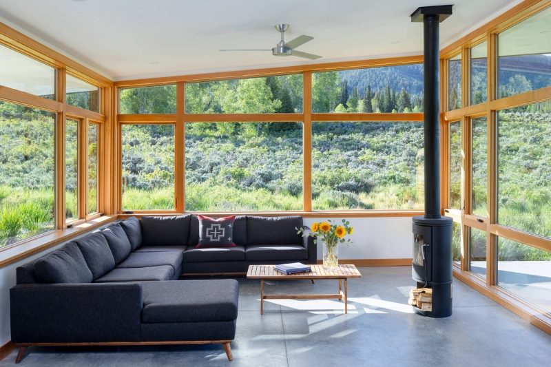 Inside the off-grid house that feels bigger than it is