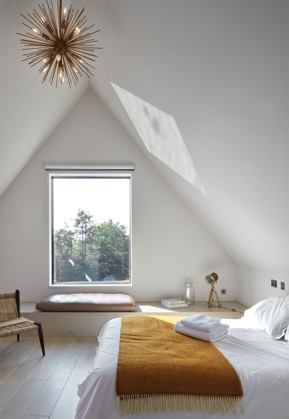 Inspired by Boat Sheds and Covered in Wood Shingles, This House Feels Surprisingly Modern