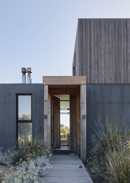 Prefab Simplicity or Modular Luxury? This House Has Both